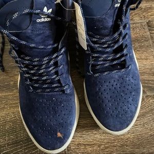 Adidas tubular radial